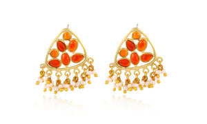 Look sophisticated & polished in these pretty pearl cluster earrings