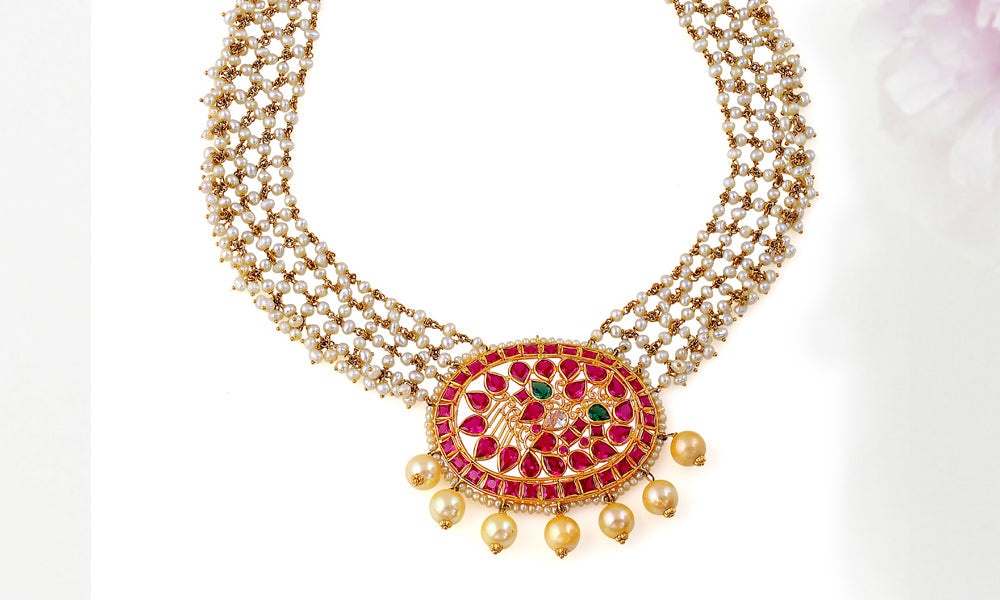 Give some bling to your little one with kids pearl necklaces