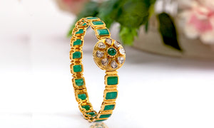 Kundan bracelet with Uncut diamond emerald and natural pearls
