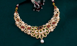 Pearl 101: Your Guide To Colored Pearls & How To Buy Them