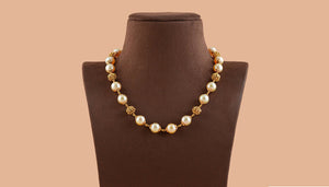 South Sea Pearls versus Freshwater Pearls Whom Do You Want
