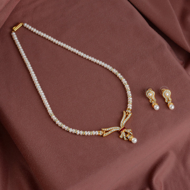 What Are the Different Types of Pearls