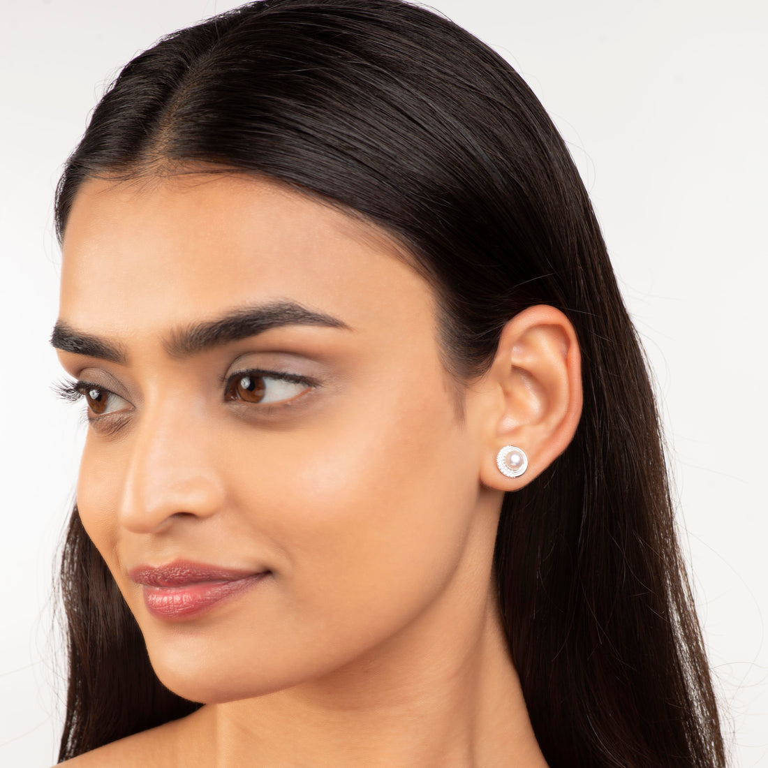 Pearl Meridian (Pearl Stud Earrings)