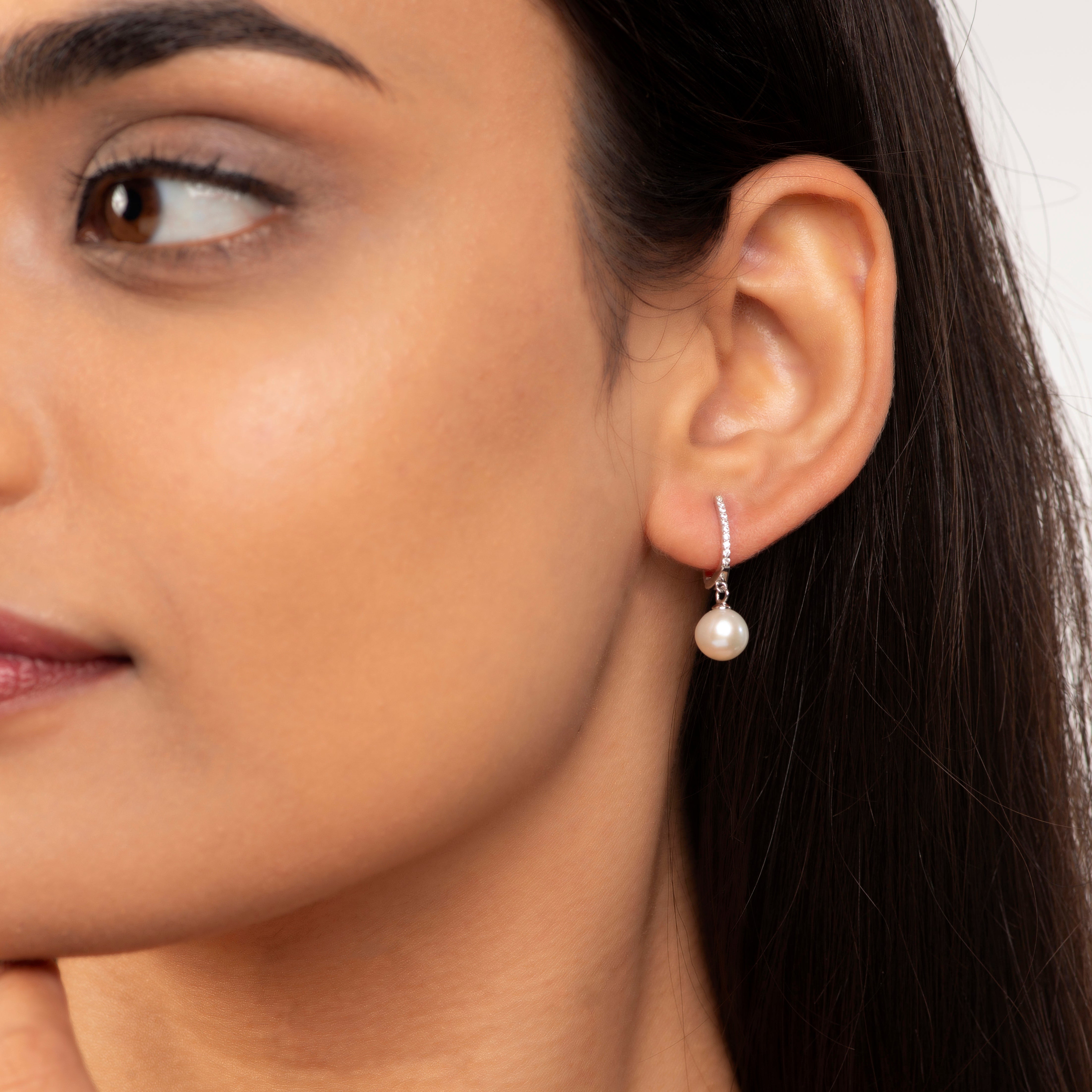 Pearl Line (Pearl Hoop Earrings)