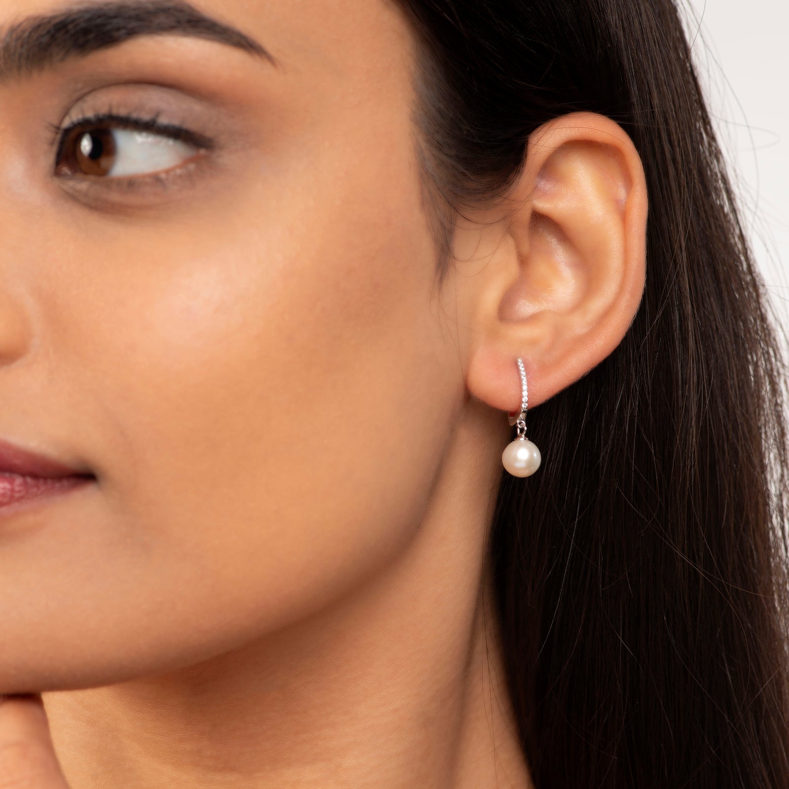 Pearl Linear Dew Gift Set Pearl Drop Earrings & Silver Square Cufflinks