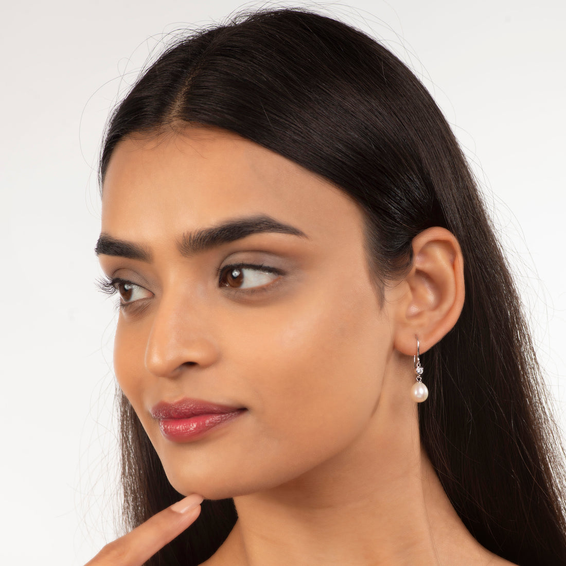 Pearl Poise (Pearl Drop Earrings)