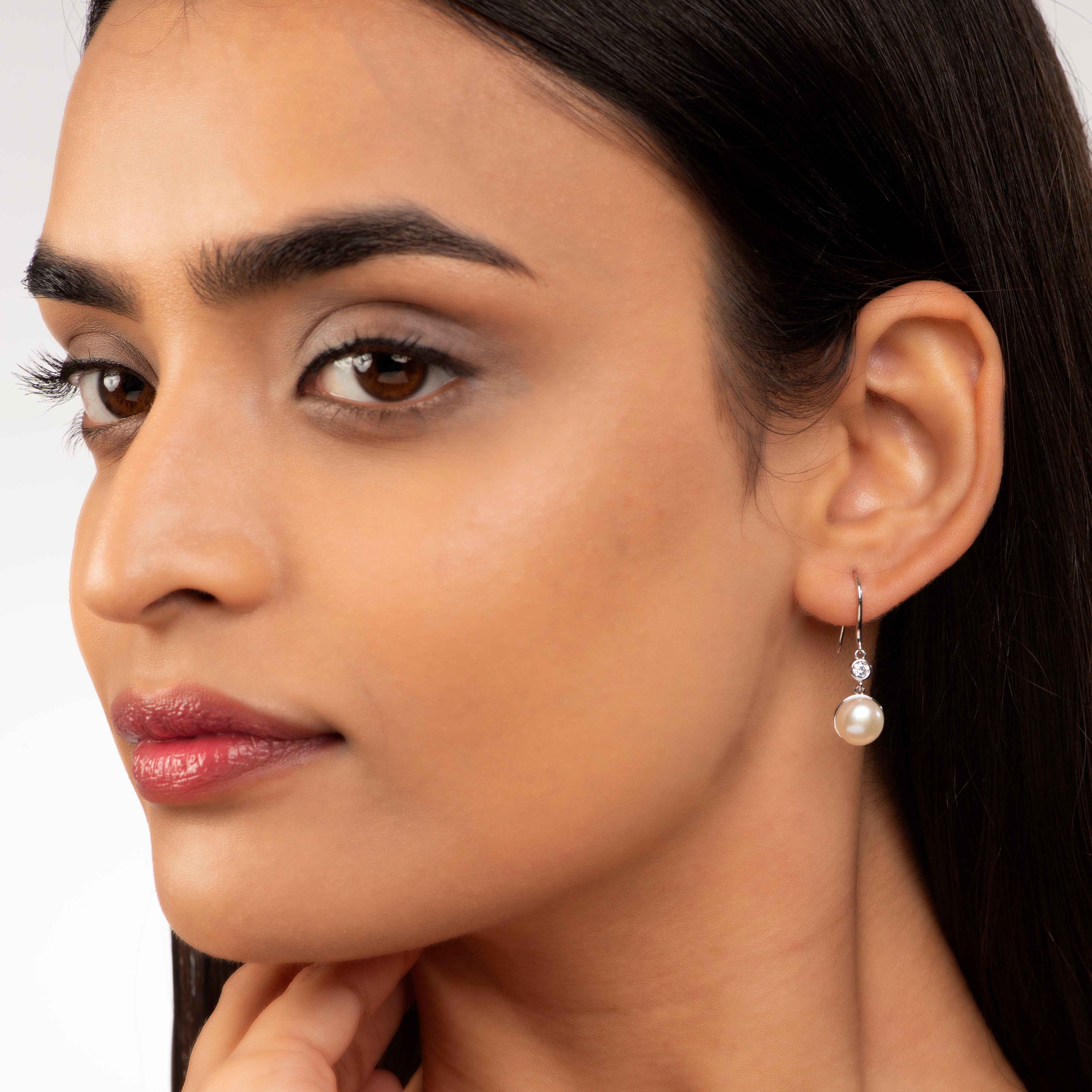 Pearl Accent (Pearl Drop Earrings)