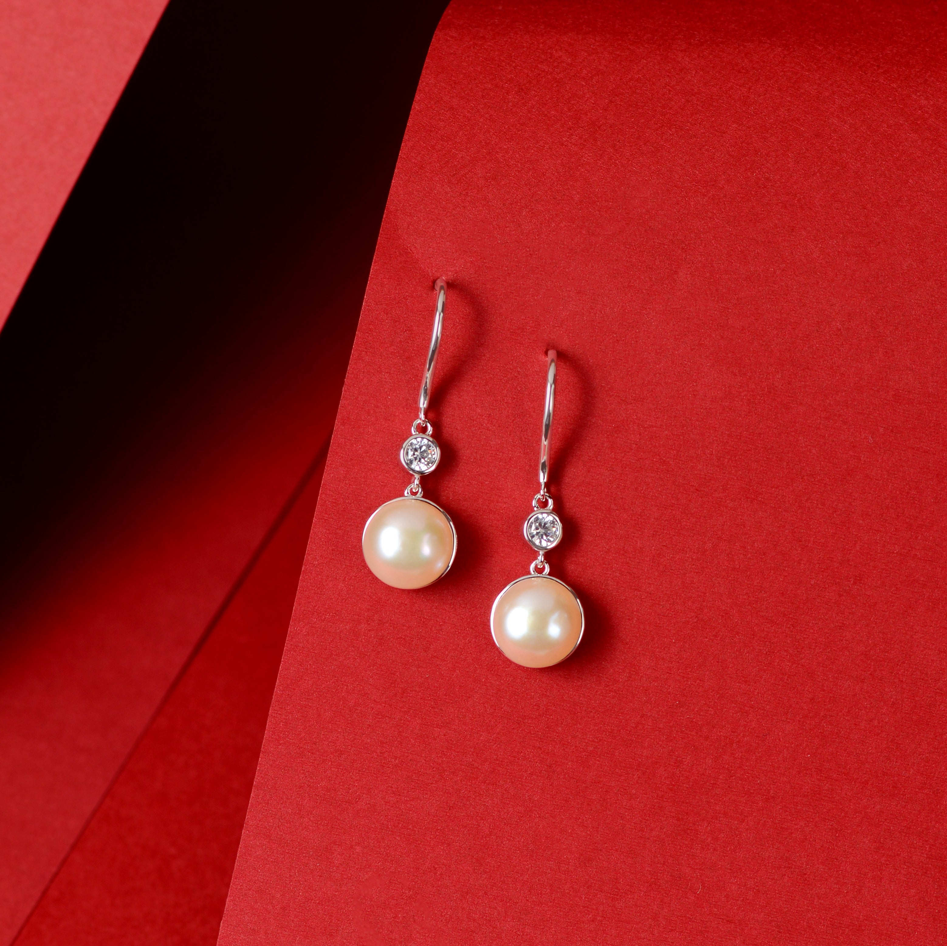Pearl Accent (Pearl Drop Earrings)