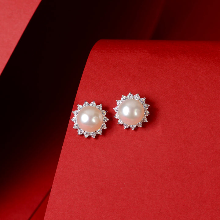 Pearl Radiance (Pearl Stud Earrings)