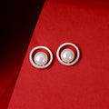 Pearl Axis (Pearl Stud Earrings)