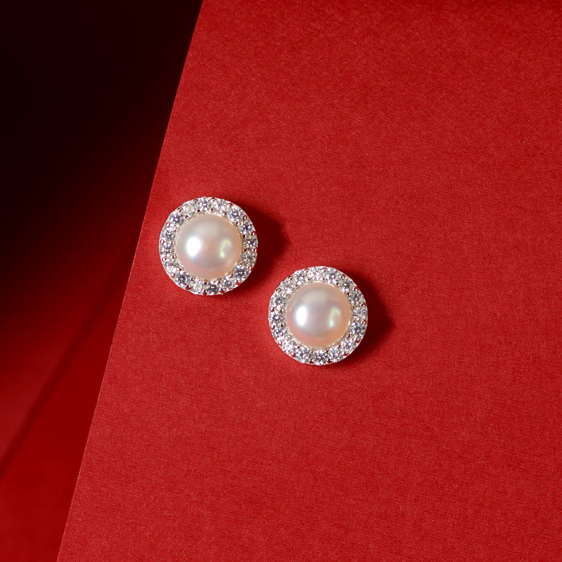 Pearl Aurelia (Pearl Stud Earrings)