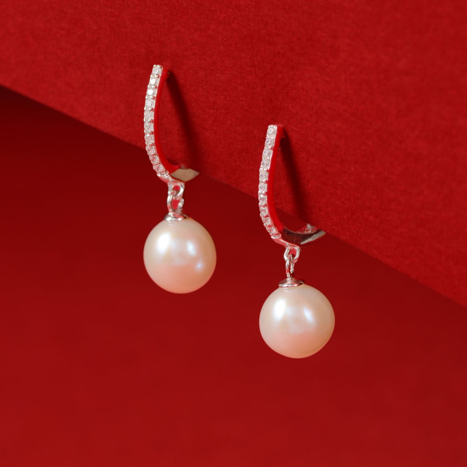 Pearl Linear Dew Gift Set Pearl Drop Earrings & Silver Square Cufflinks
