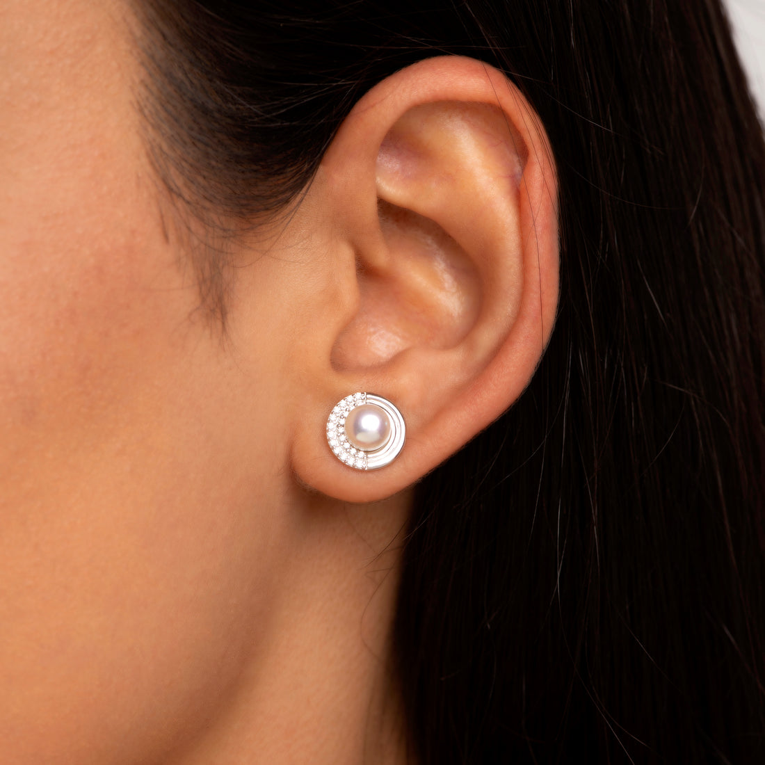 Pearl Meridian (Pearl Stud Earrings)