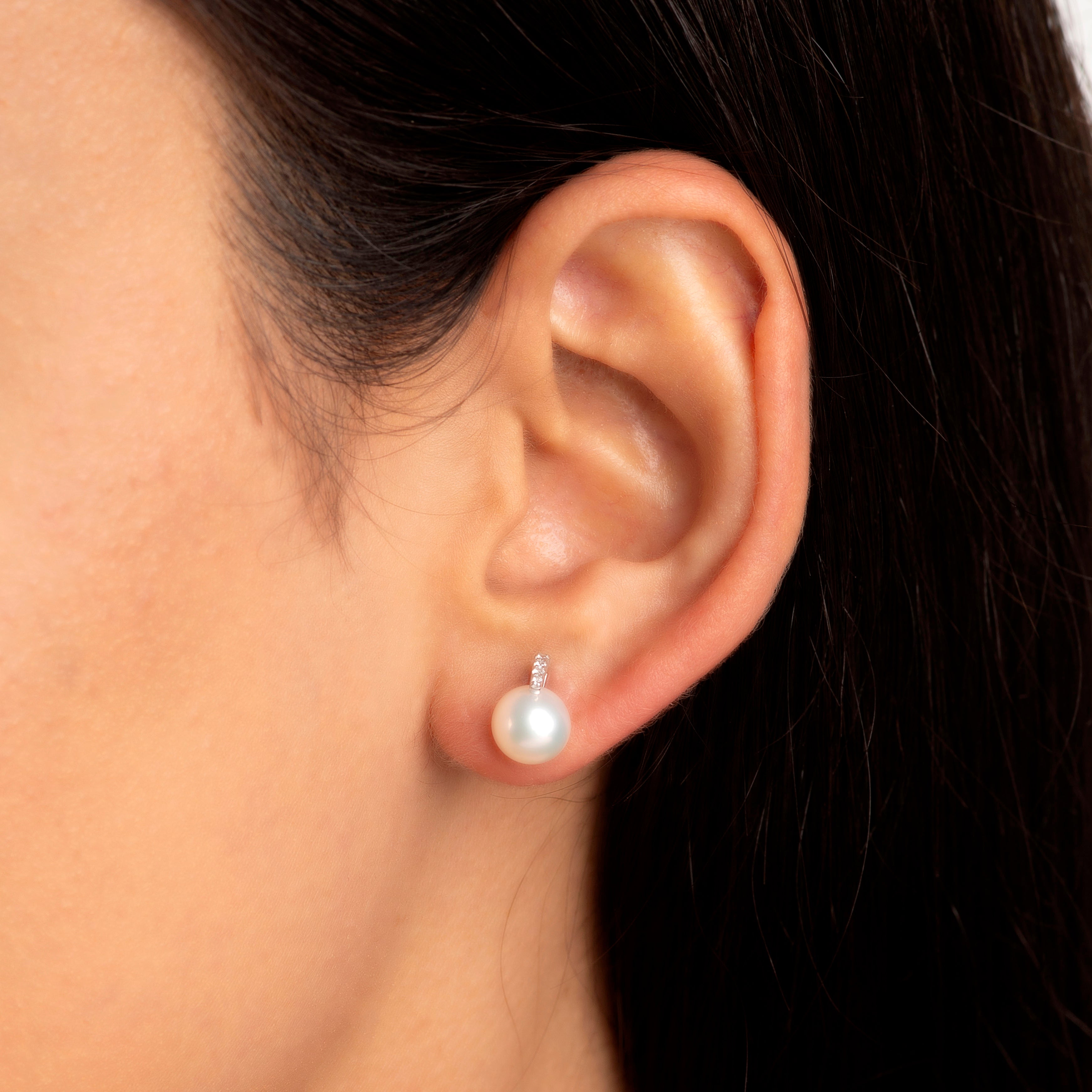 Pearl Ascend (Pearl Stud Earrings)