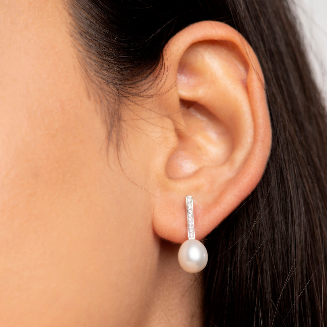 Pearl Linear Dew ( Pearl Drop Earrings)