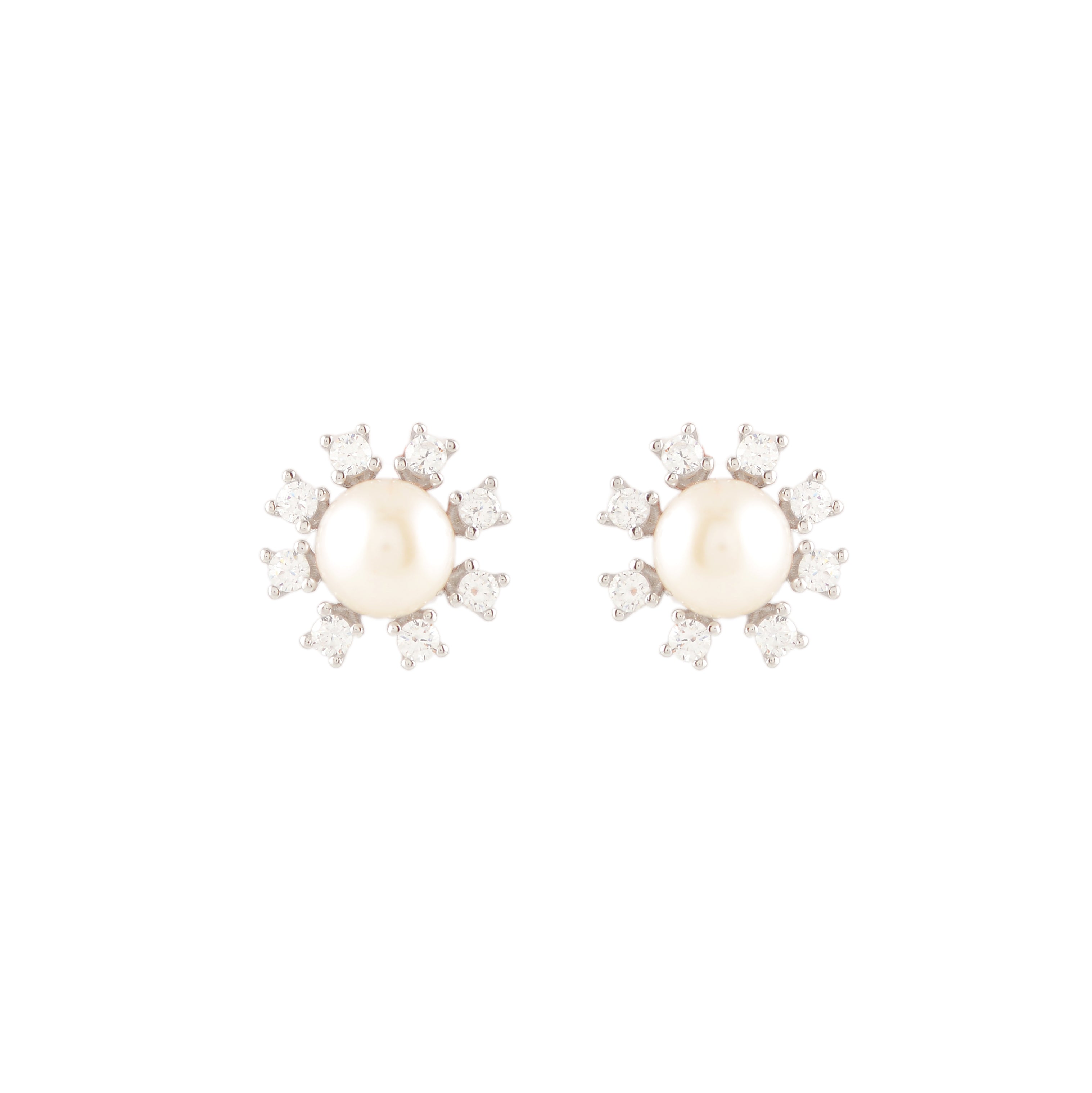 Pearl Solis (Pearl Stud Earrings)