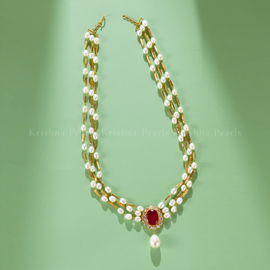 22K Gold Pearl Necklace with Sparkling Stones