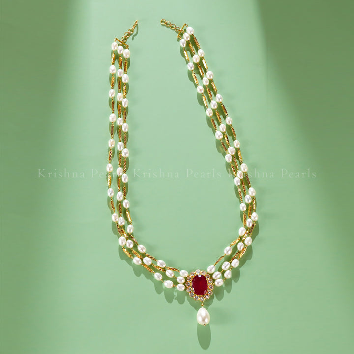 22K Gold Pearl Necklace with Sparkling Stones