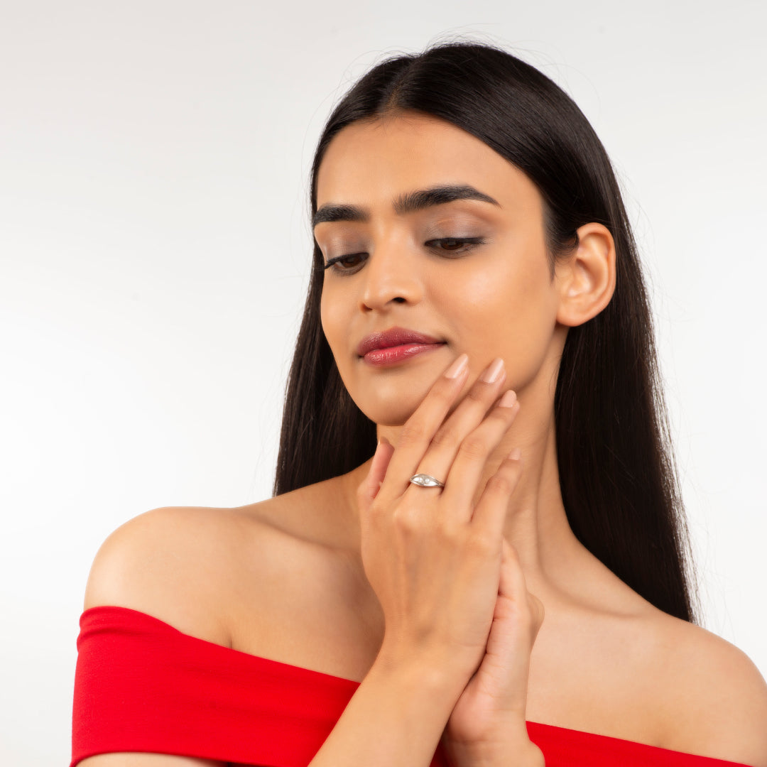 Twin Curve (Open Pearl Ring)