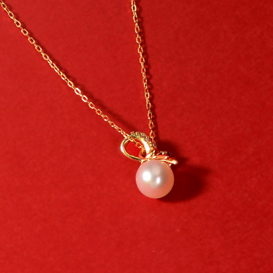 Soft Knot pearl (pearl pendant necklace)