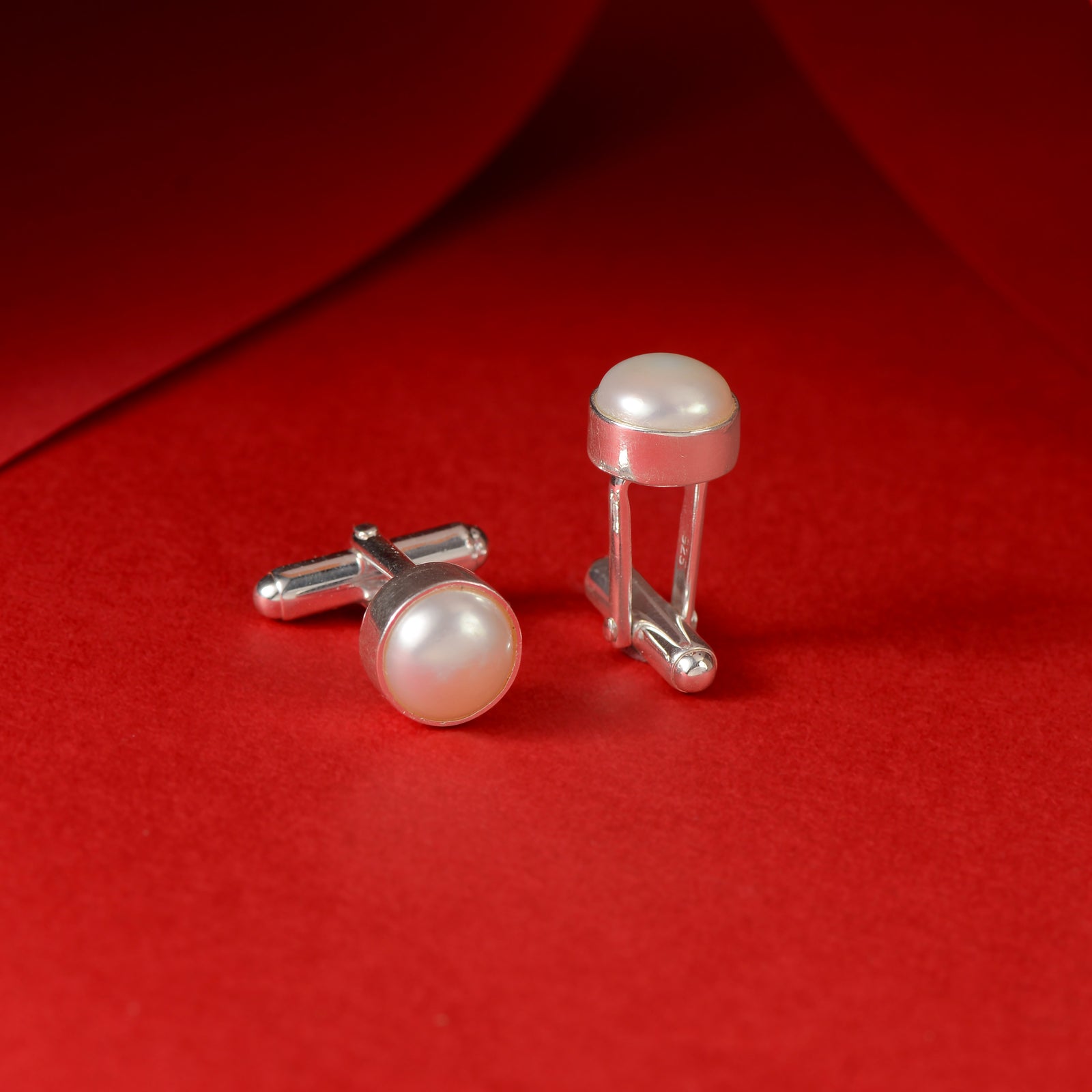 Pearl Radiance Gift Set (Pearl Stud Earrings & Pearl Round Cufflinks)