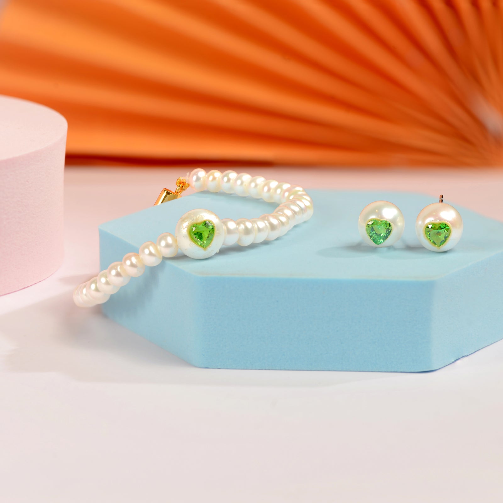 PEARL LIME Green Semi Precious Stones & Freshwater Pearls Bracelet & Stud Earrings Combo