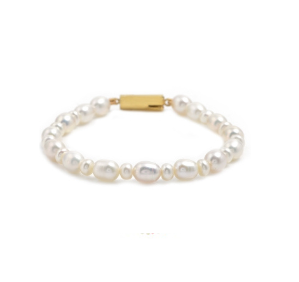 Pearls Bracelet crafted in alloy and yellow gold polished - Krishna Pearls