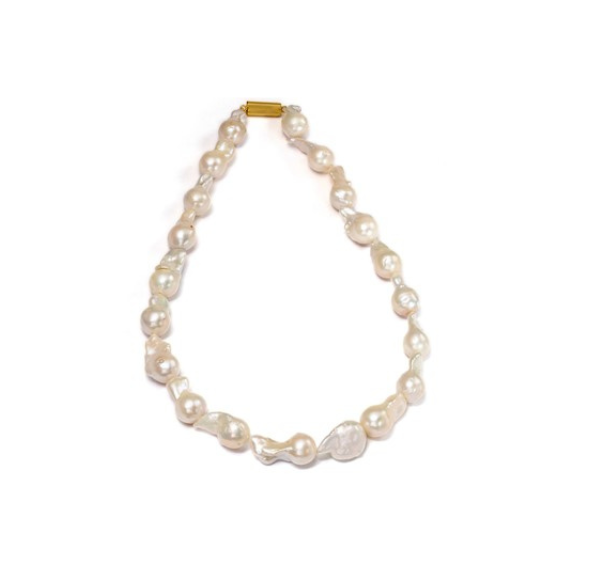 Baroque pearls necklace