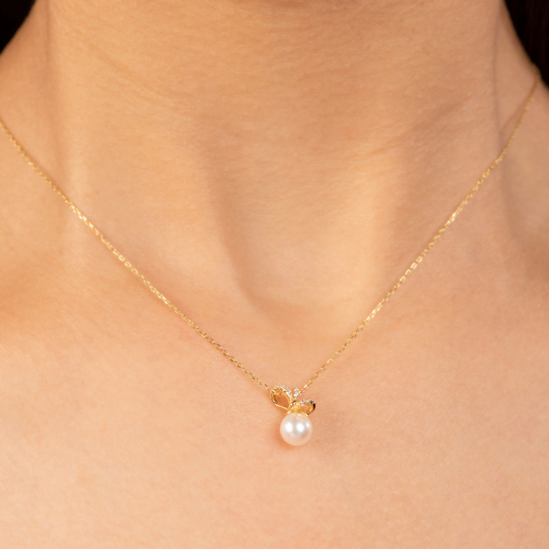 Soft Knot pearl (pearl pendant necklace)