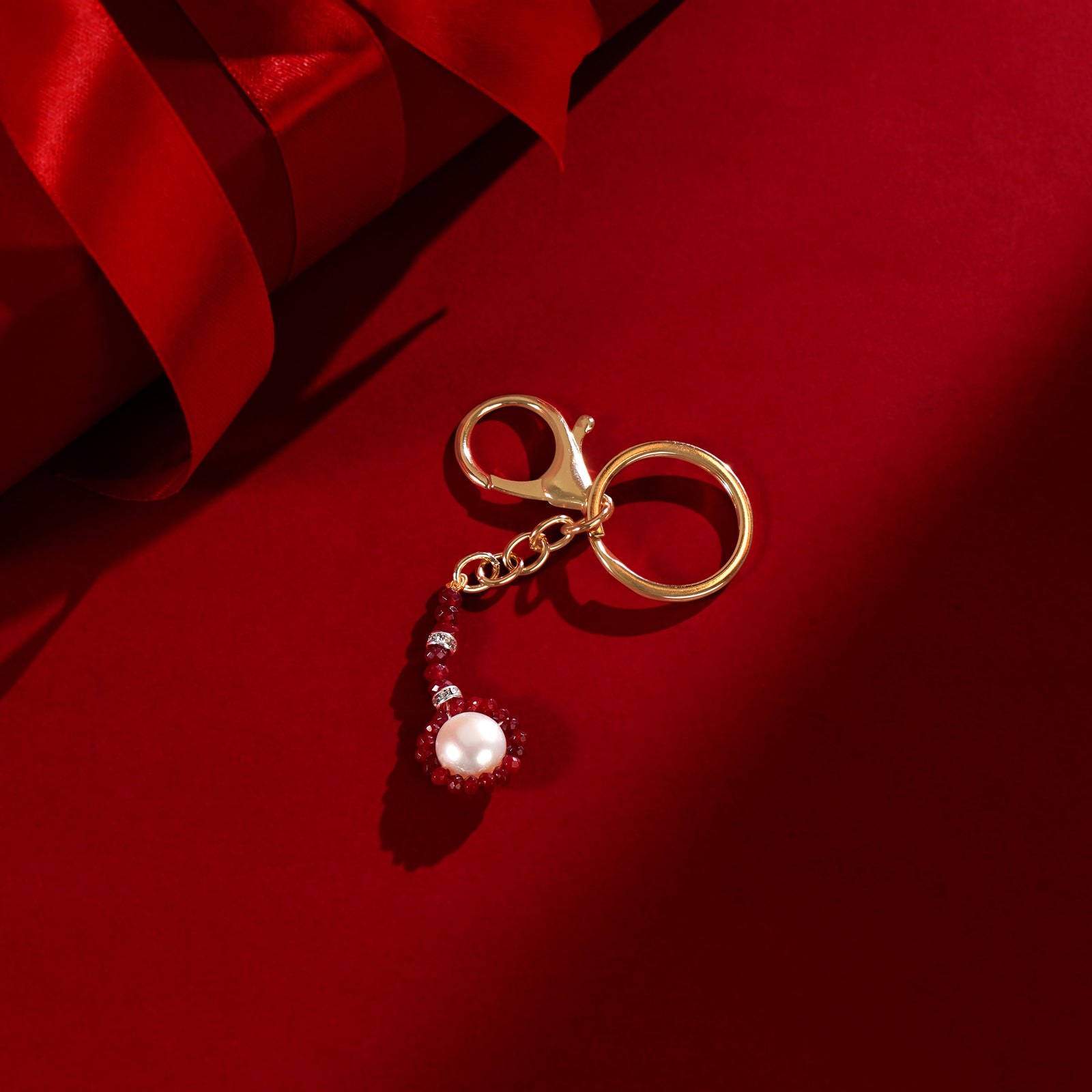 Luxury Pearl Beaded Keychain | Elegant Gift Accessory