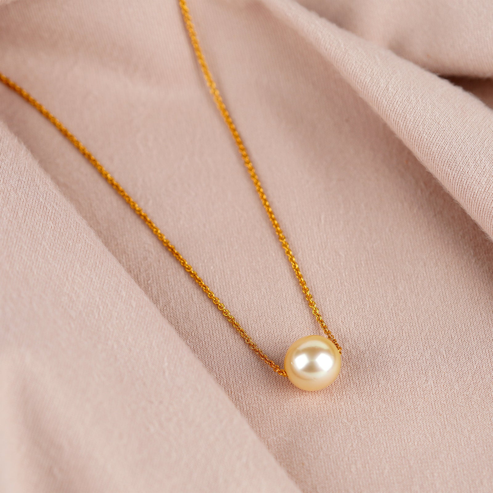 22k Gold Chain Adorned with South Sea Pearl - Krishna Jewellers Pearls and Gems