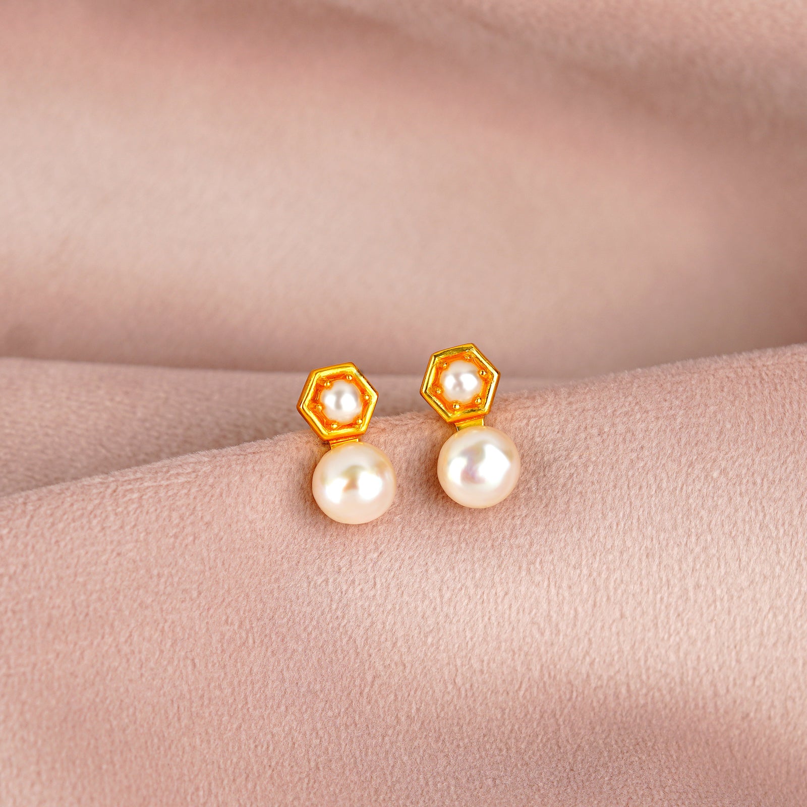 Stud Earrings with the Perfect Pearl - Krishna Jewellers Pearls and Gems