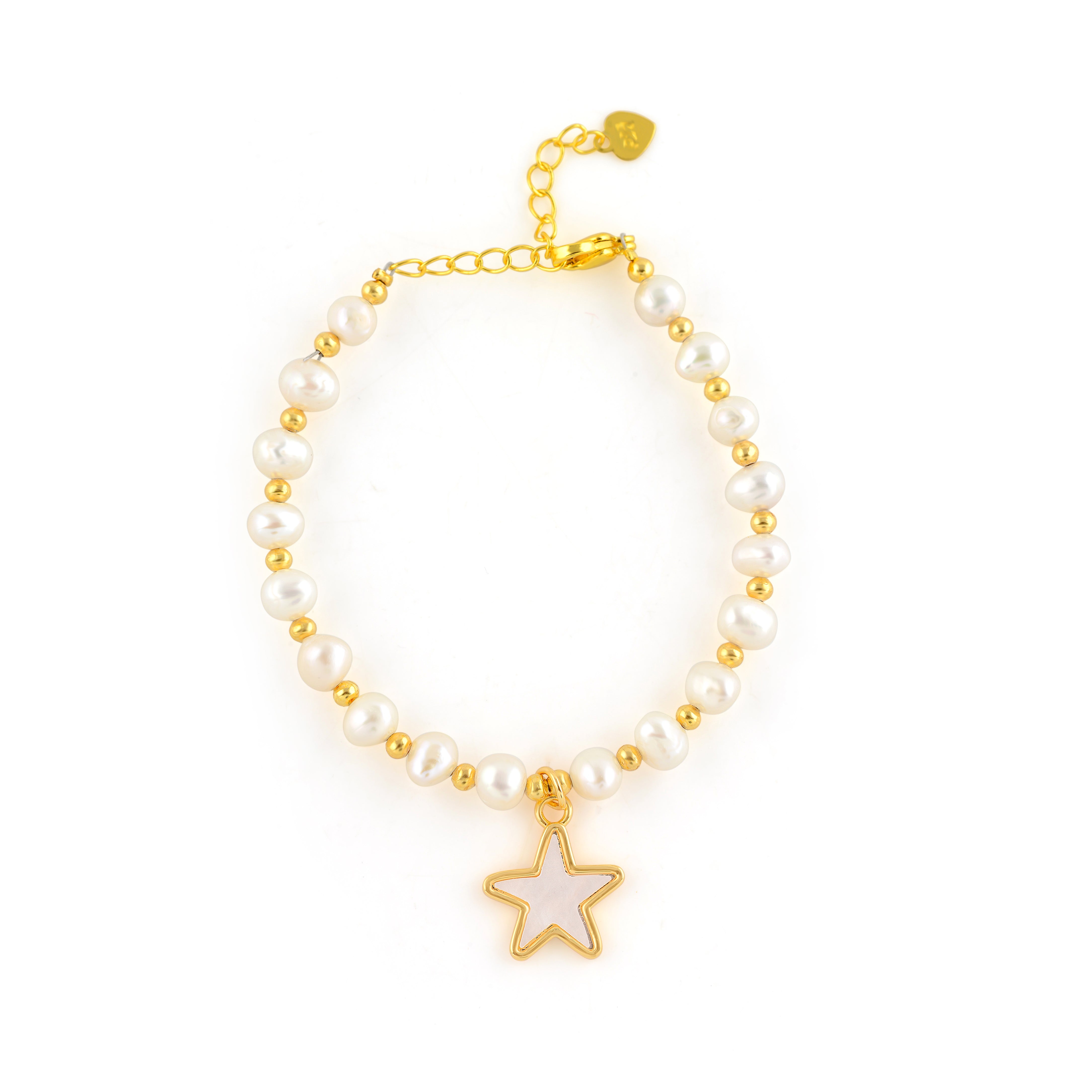 Star Clasp Pearl Bracelet – Elegant & Unique Design for Every Occasion