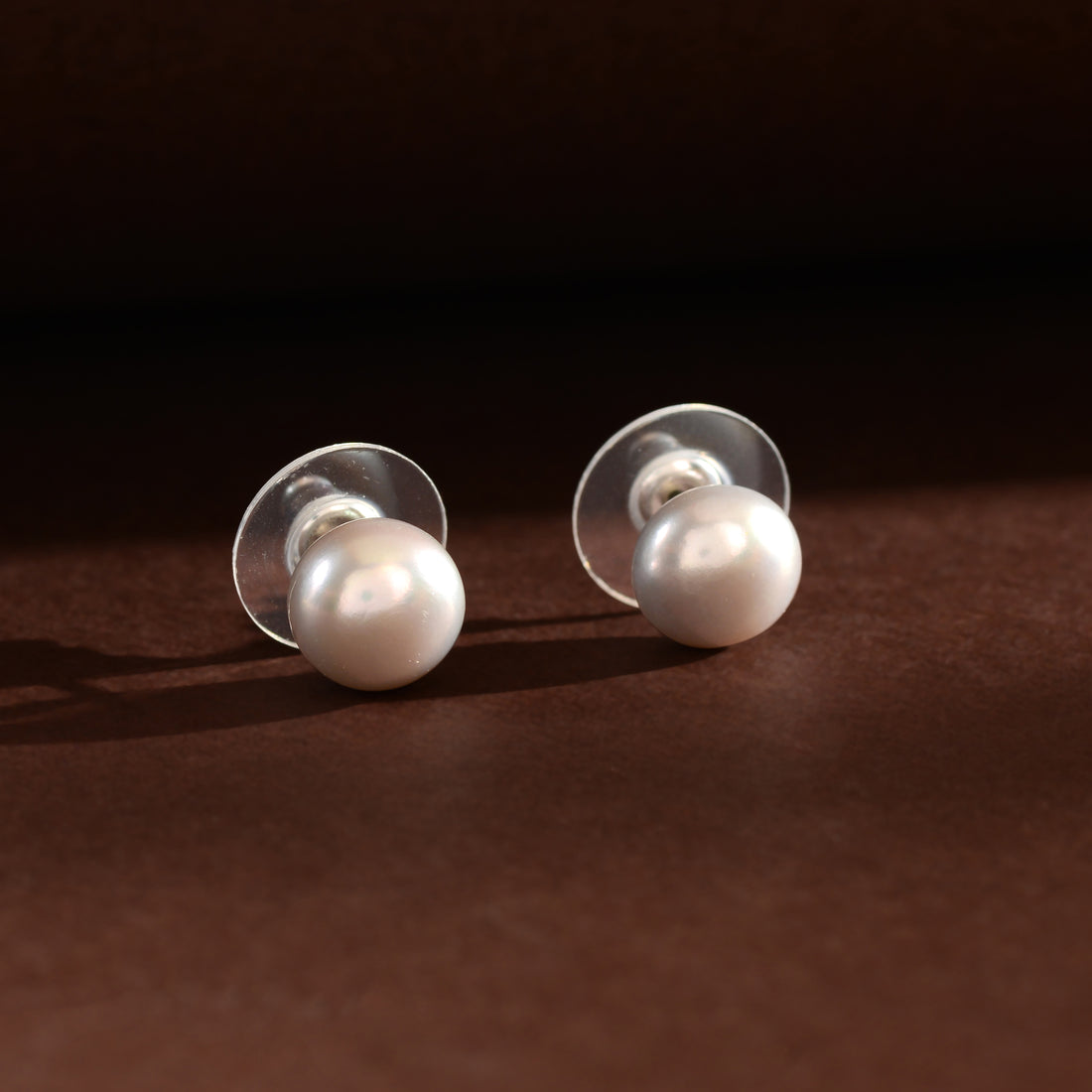 Silver Button Studs (Freshwater Grey Pearl Stud Earrings)