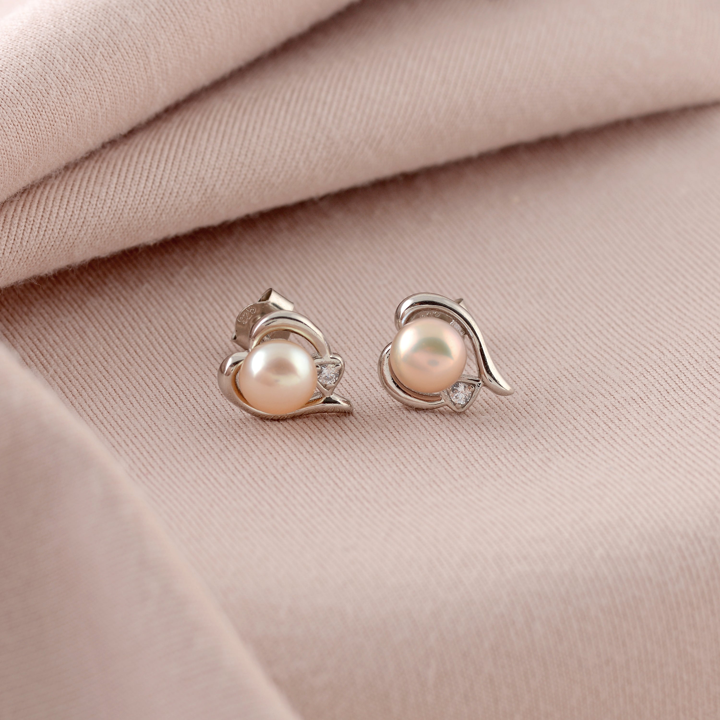 Decorative Freshwater Pearl Heart Shape Earring - Krishna Jewellers Pearls and Gems