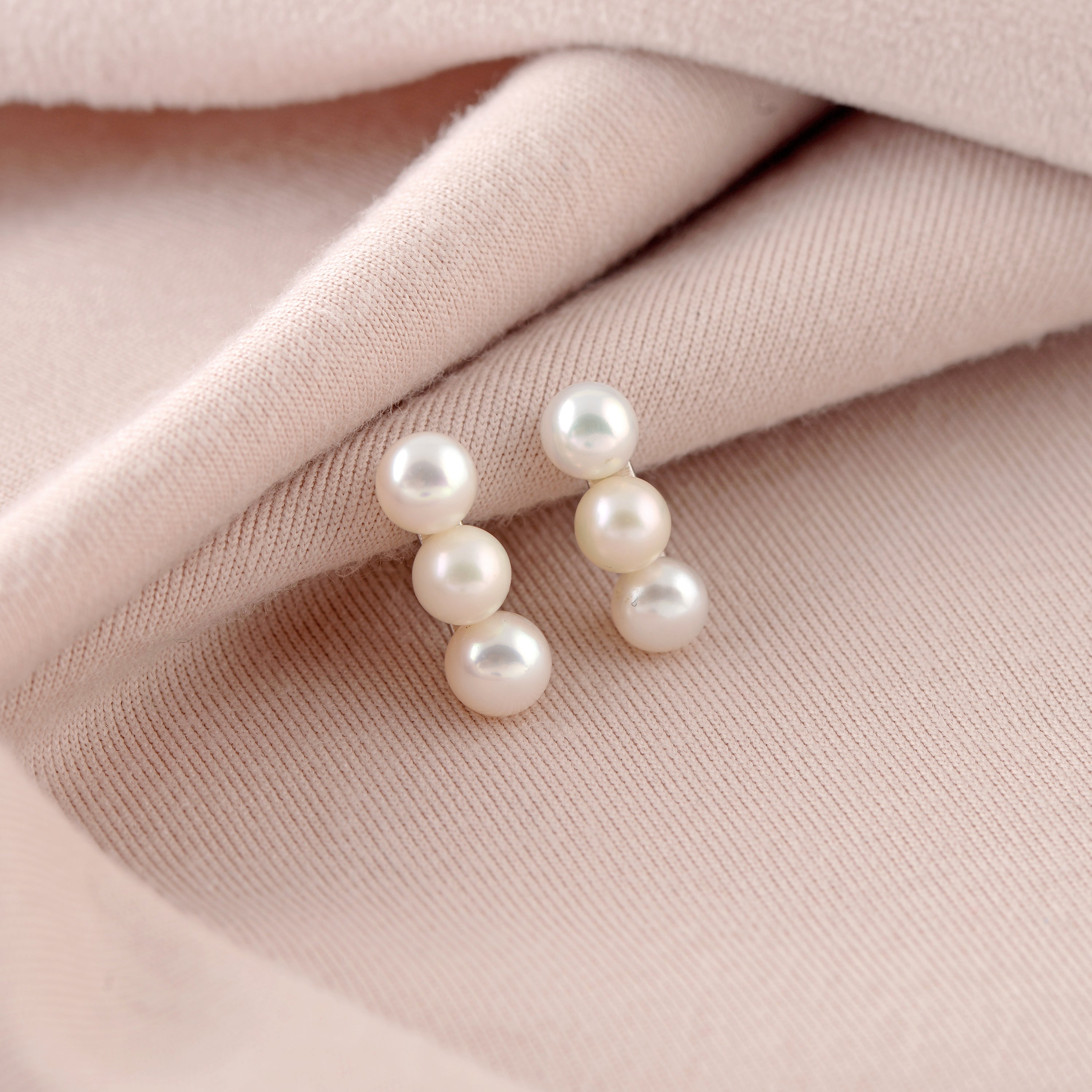 Classic Freshwater Cultured Pearl Earrings - Krishna Jewellers Pearls and Gems