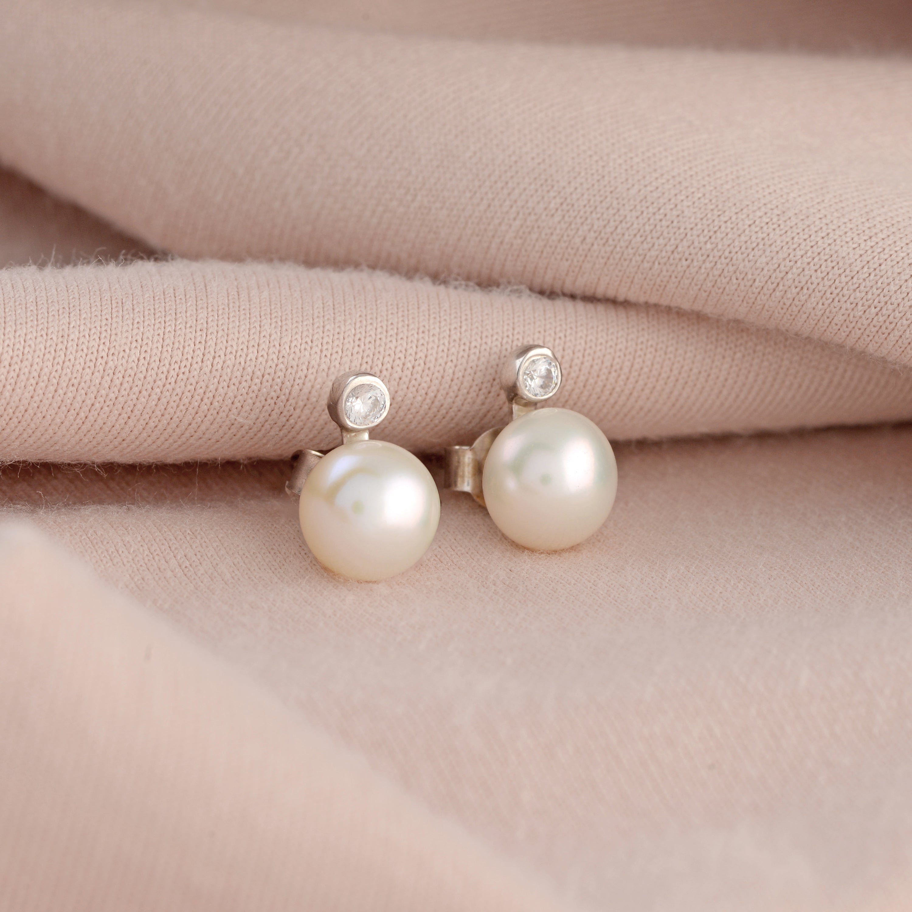White Cultured Pearl Studs Earring - Krishna Jewellers Pearls and Gems
