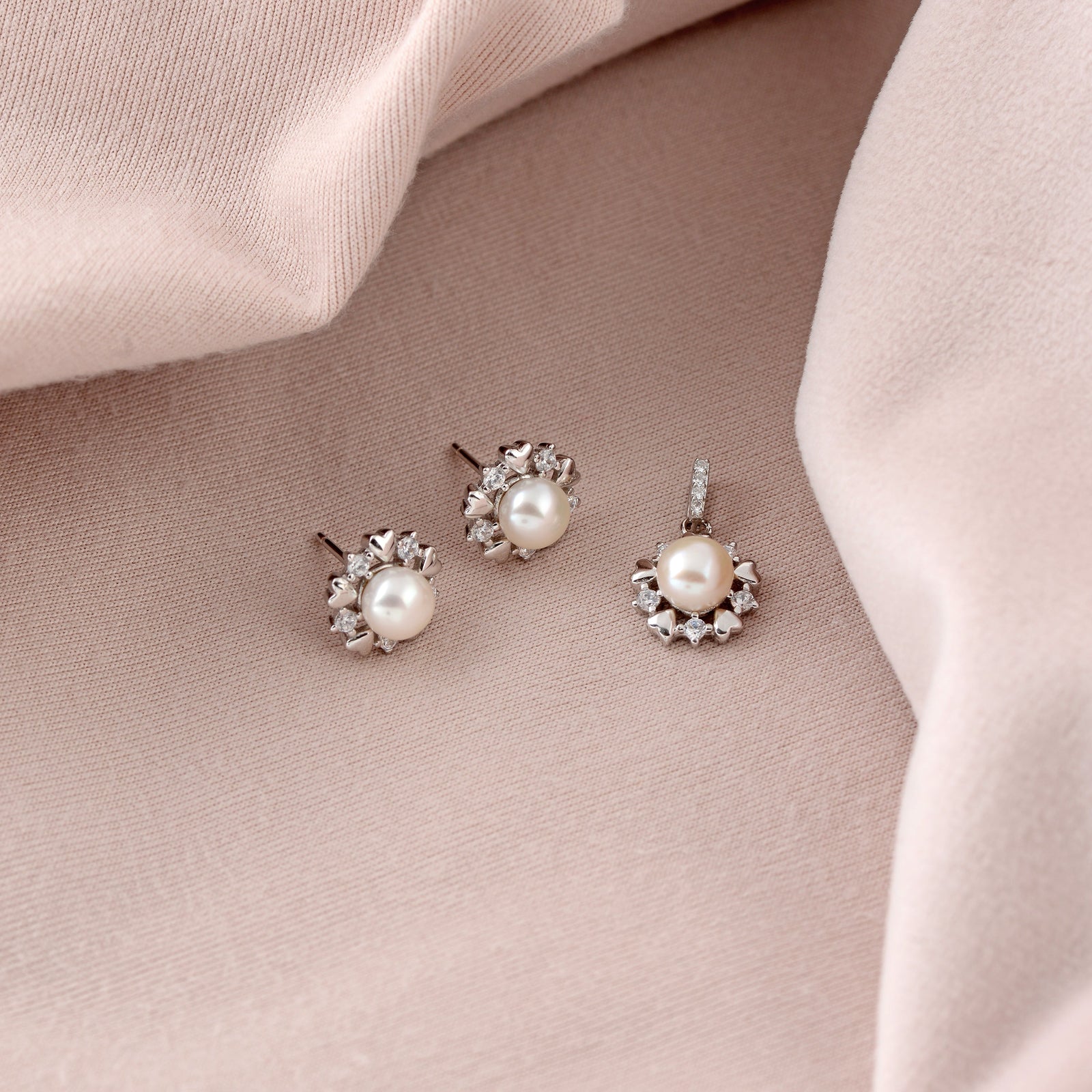 Gorgeous Pair Of Pearl Earrings And Pendant - Krishna Jewellers Pearls and Gems