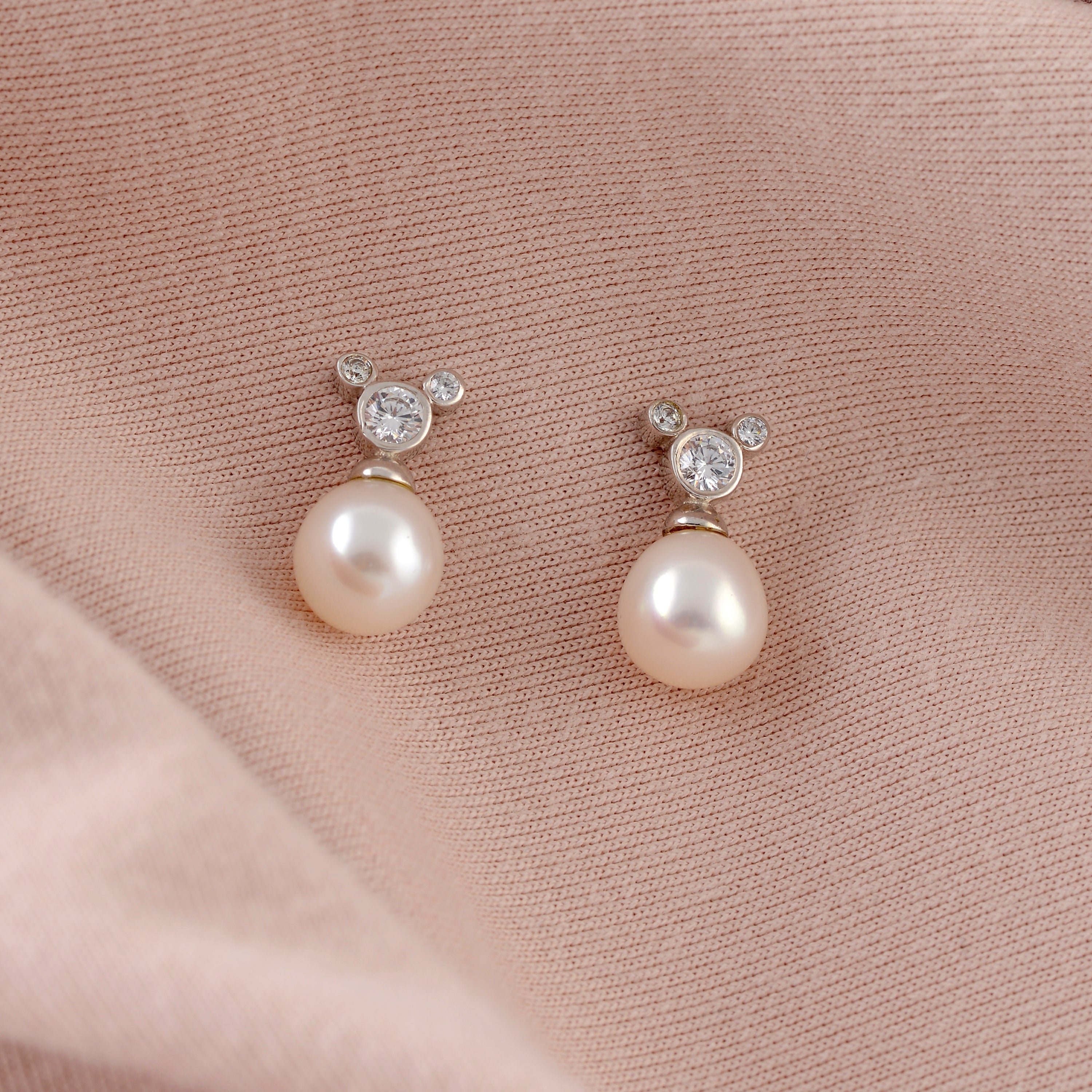 Classic Pretty White Pearl Stud Earring - Krishna Jewellers Pearls and Gems