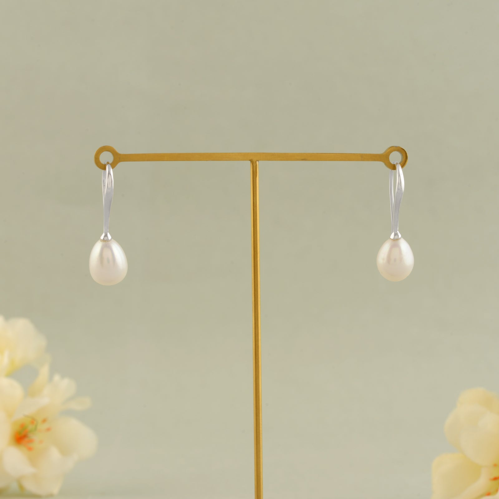 Classic Drop Pearl Earrings (Freshwater Pearl Hanging Earrings)