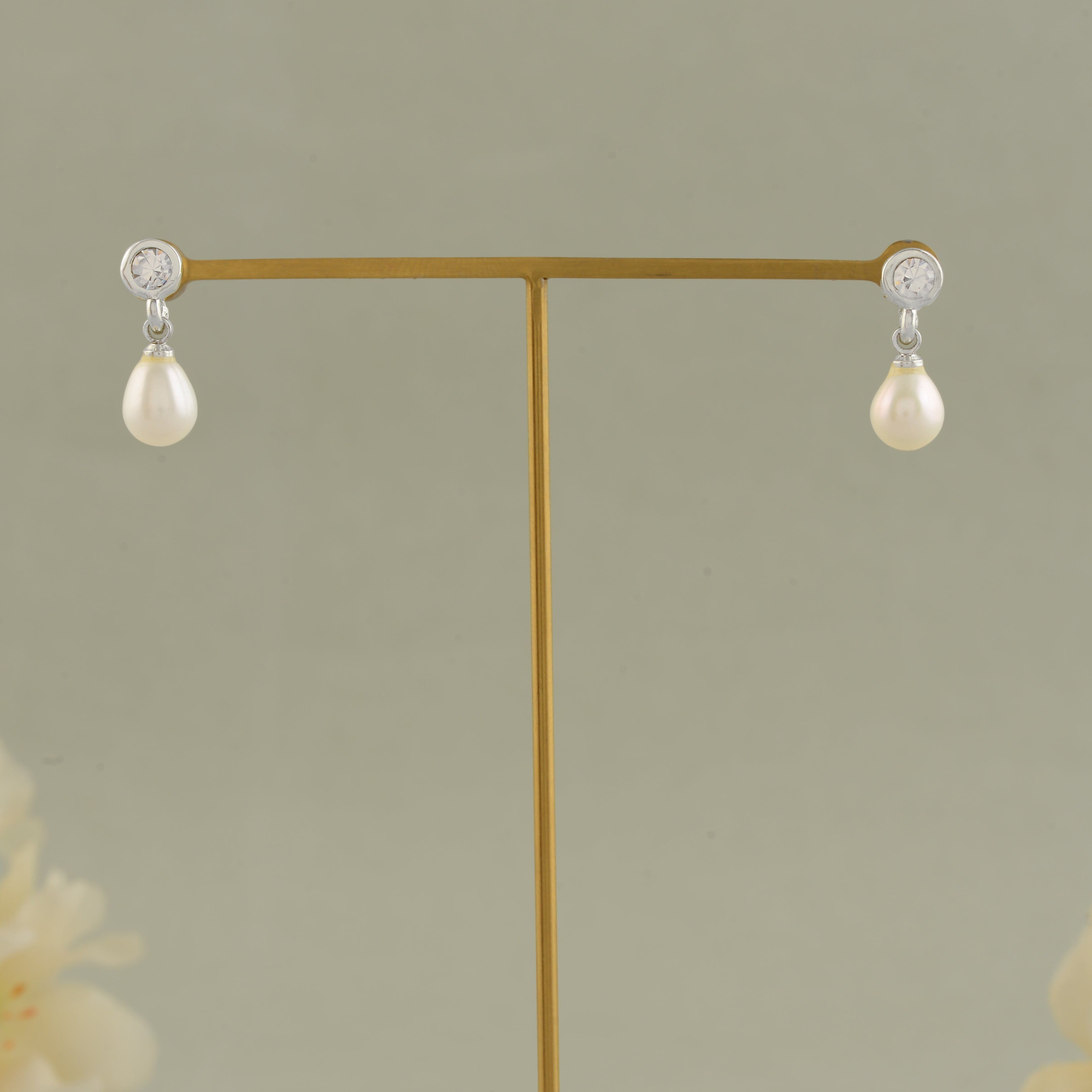 Sparkling Shini Pearl & Stone Silver Danglers