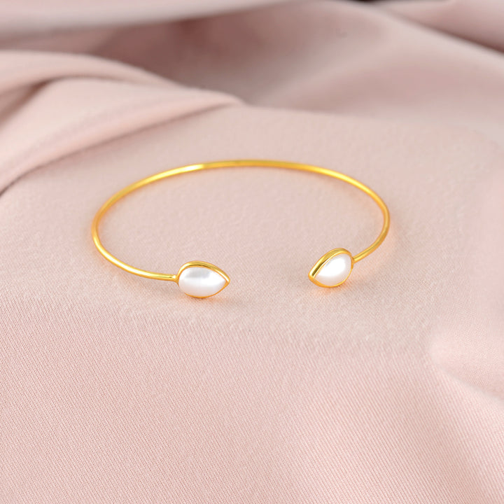 Eternally Stylish Golden Pearl Bracelet For Women - Krishna Pearls