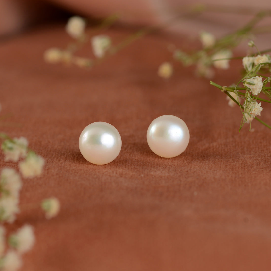 Pearl Stud Earrings-T0030