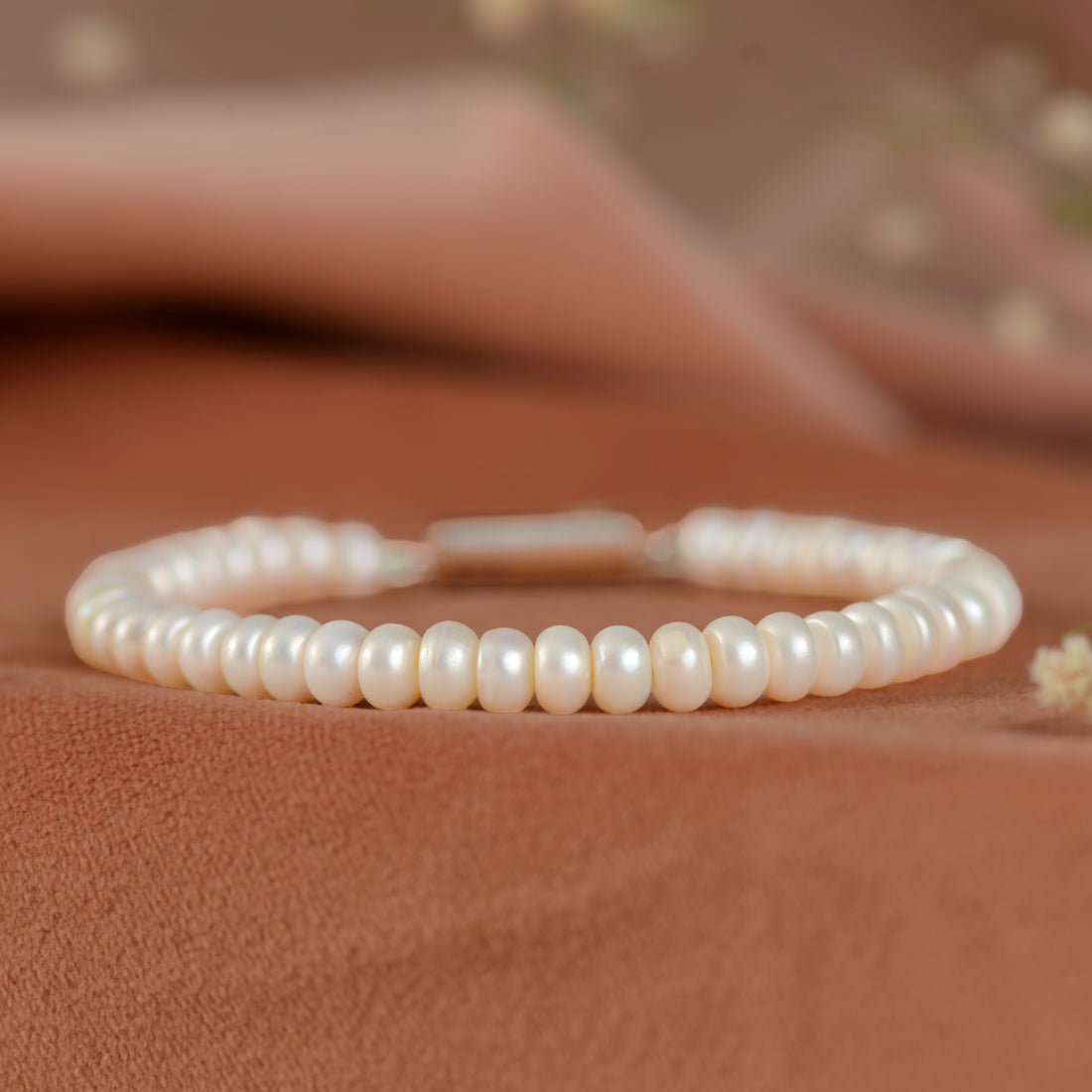 Single Strand Freshwater Pearl Bracelet
