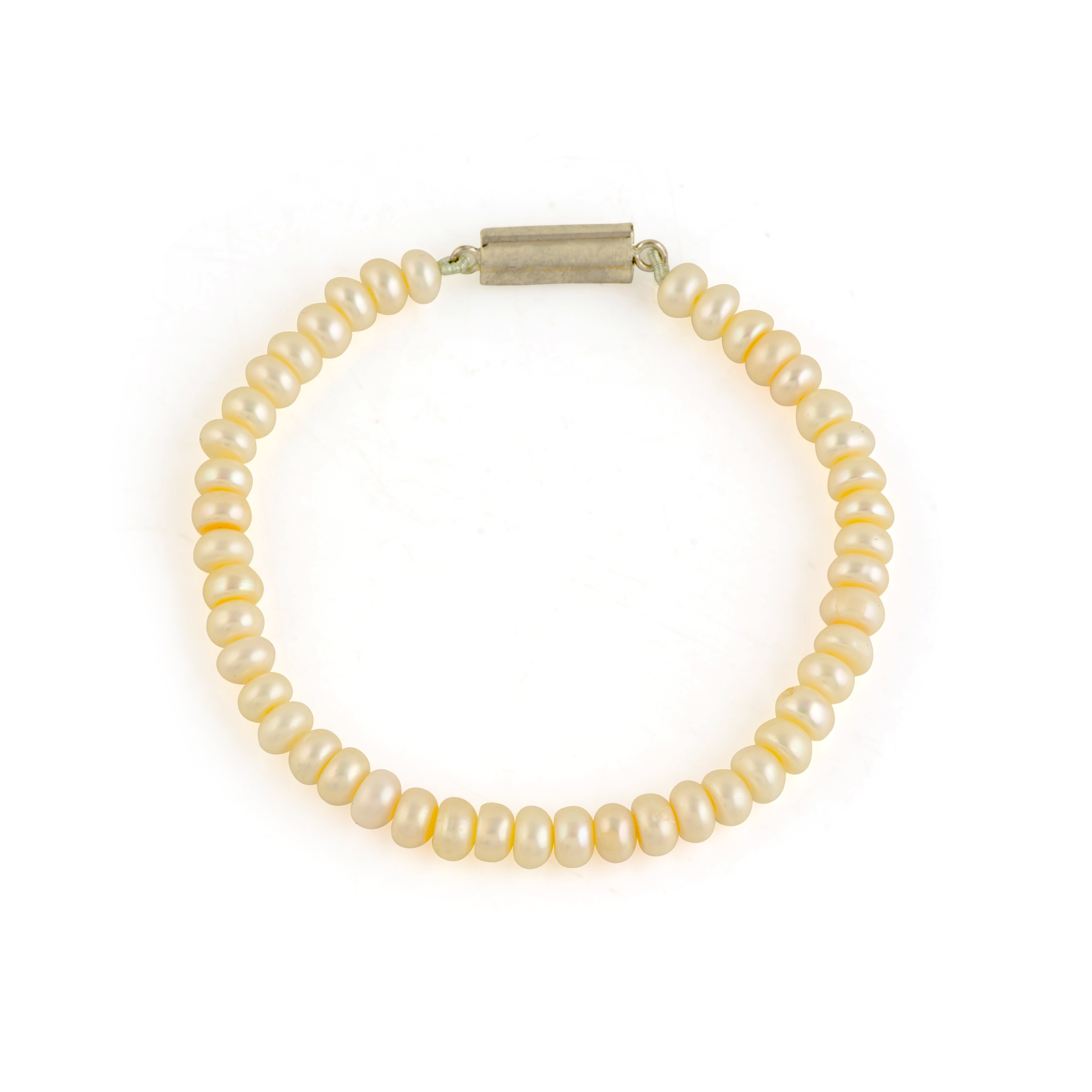 Single Strand Freshwater Pearl Bracelet
