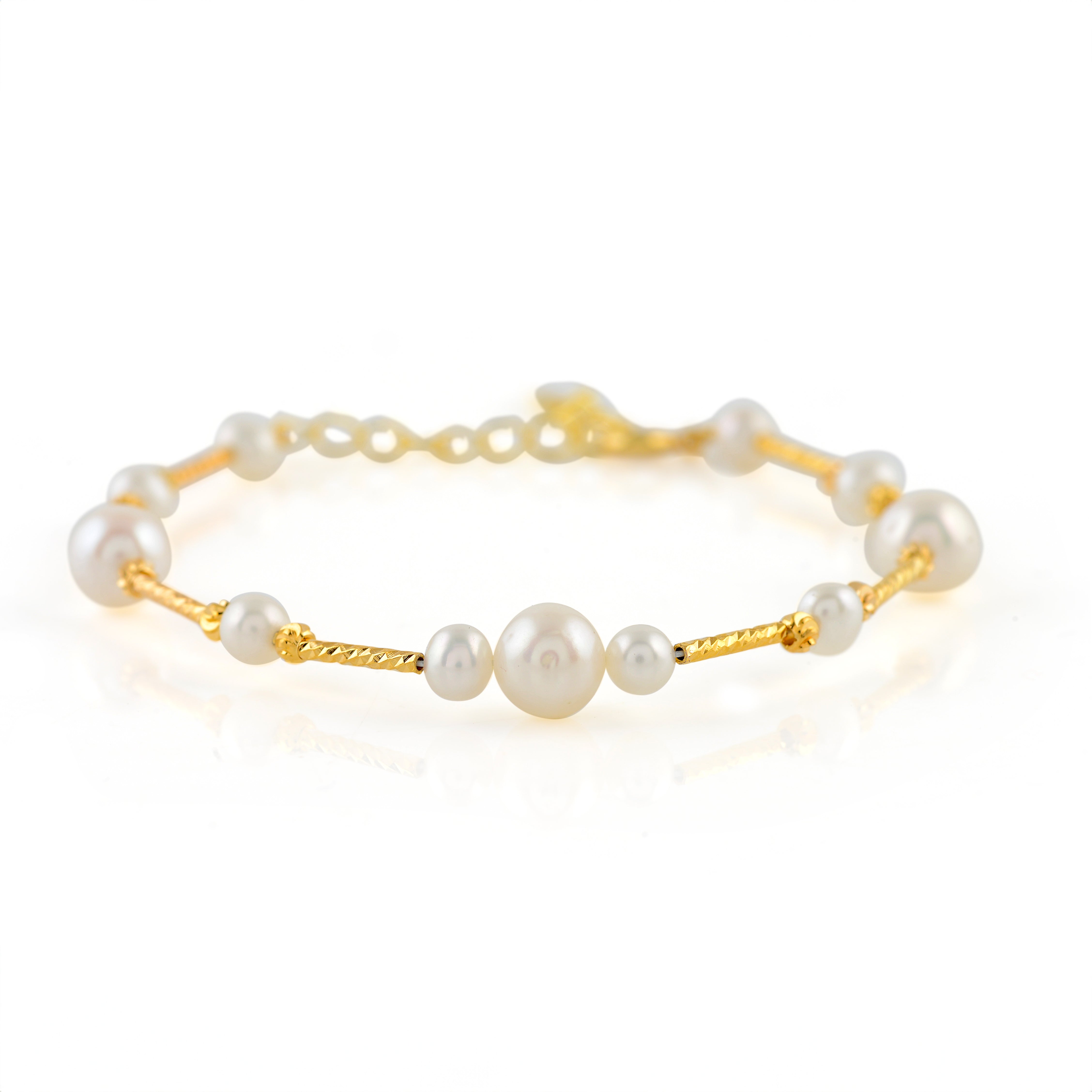 Shop Pearl Bracelet - Timeless Style & Delicate Beauty