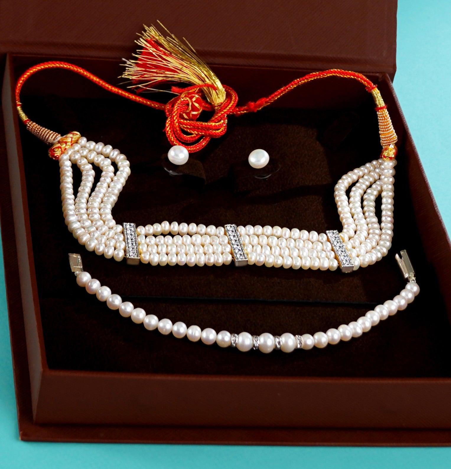 Noor Pearl Set (Freshwater Pearl Necklace, Bracelet & Stud Earrings Set)