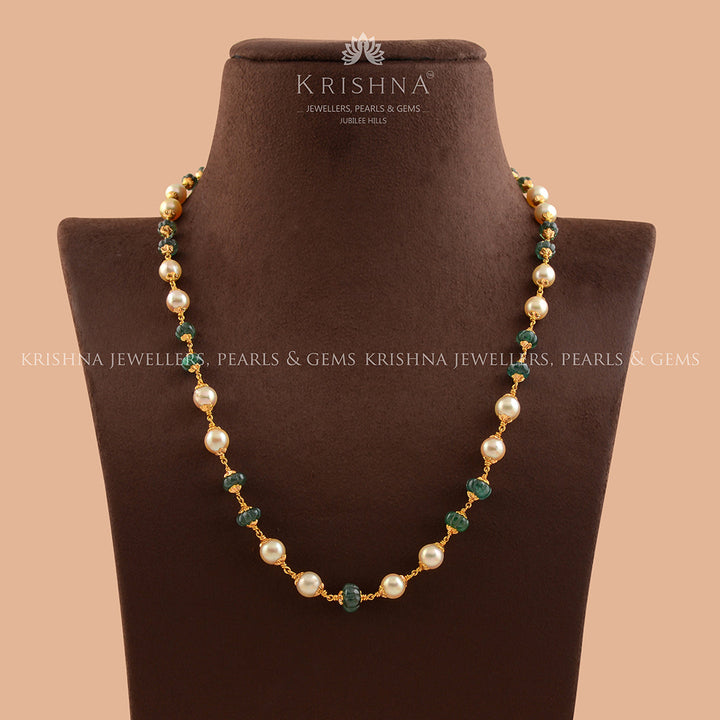 Beautiful Emerald and Cultured Pearl Necklace - Krishna Jewellers Pearls and Gems