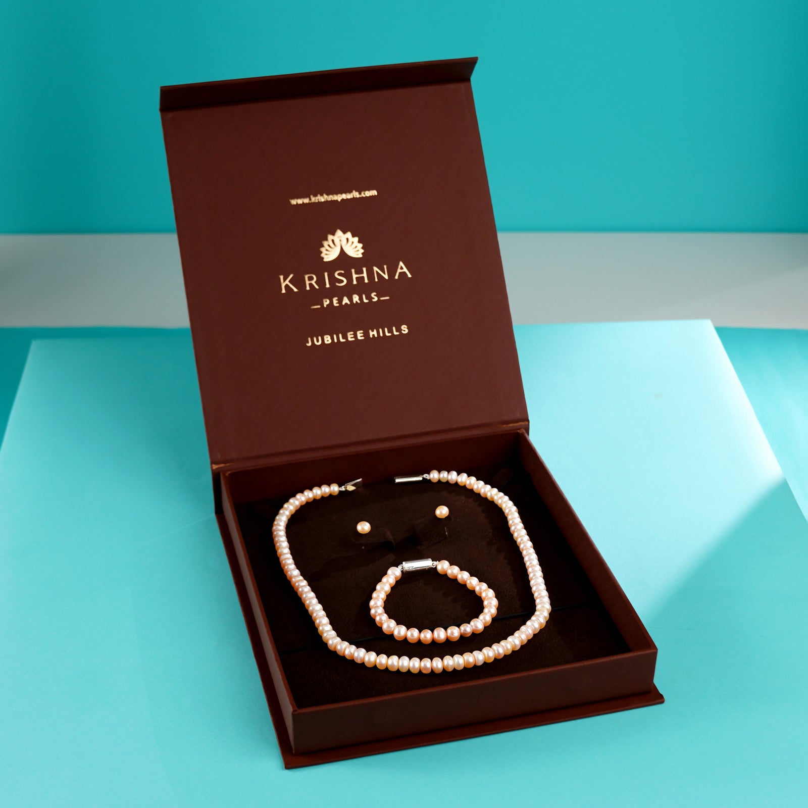 Aurora Gradient Pearls Set (Freshwater Pearl Necklace, Bracelet & Stud Earrings Set)