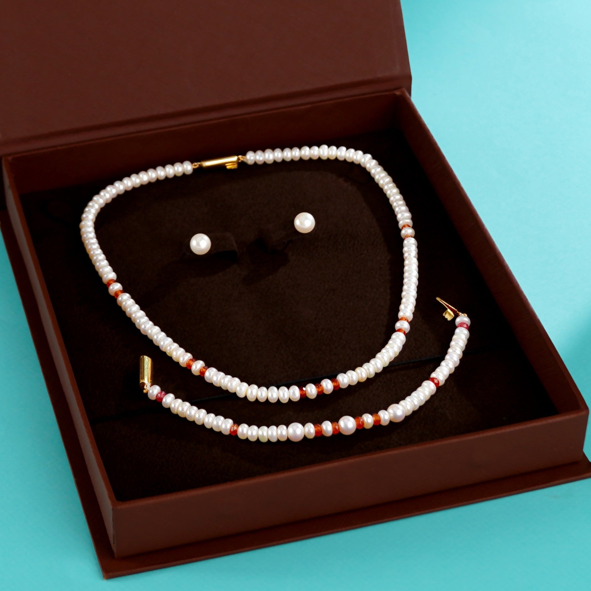 Aurora Pearl Harmony Set (Freshwater Pearl Necklace, Bracelet & Stud Earrings Set)